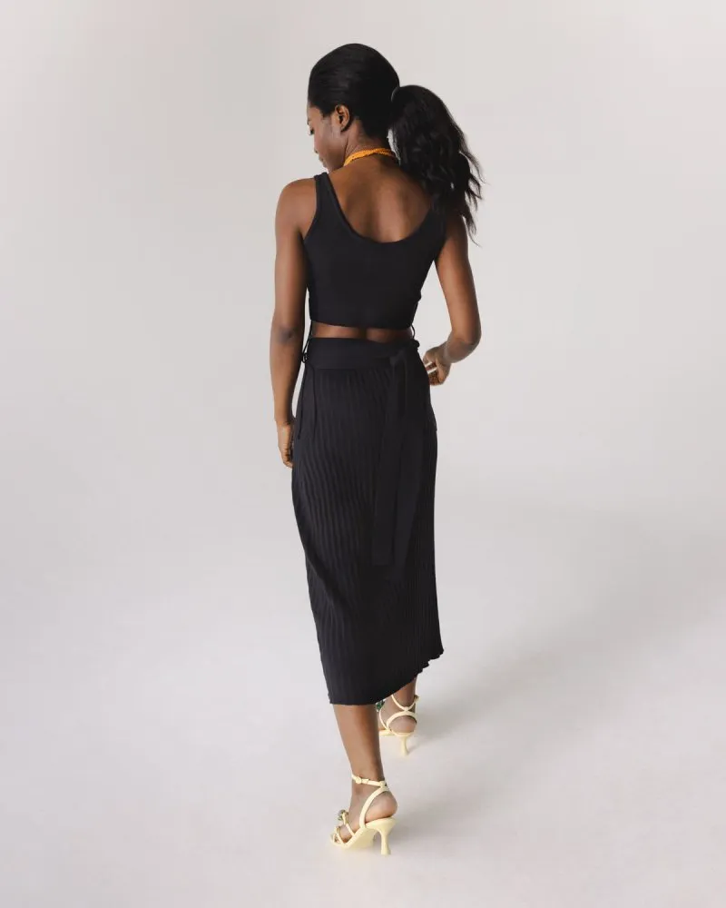 Šatrija Set: Black Cotton Wrap Skirt & Drebulė Crop Top sold by The Knotty Ones product image thumbnail 4