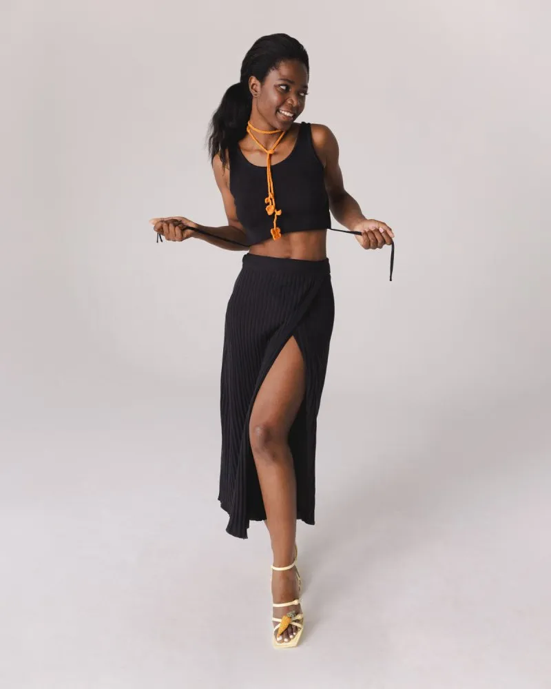 Šatrija Set: Black Cotton Wrap Skirt & Drebulė Crop Top sold by The Knotty Ones product image thumbnail 2