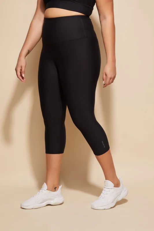 Form 3/4 Tight sold by dk active
