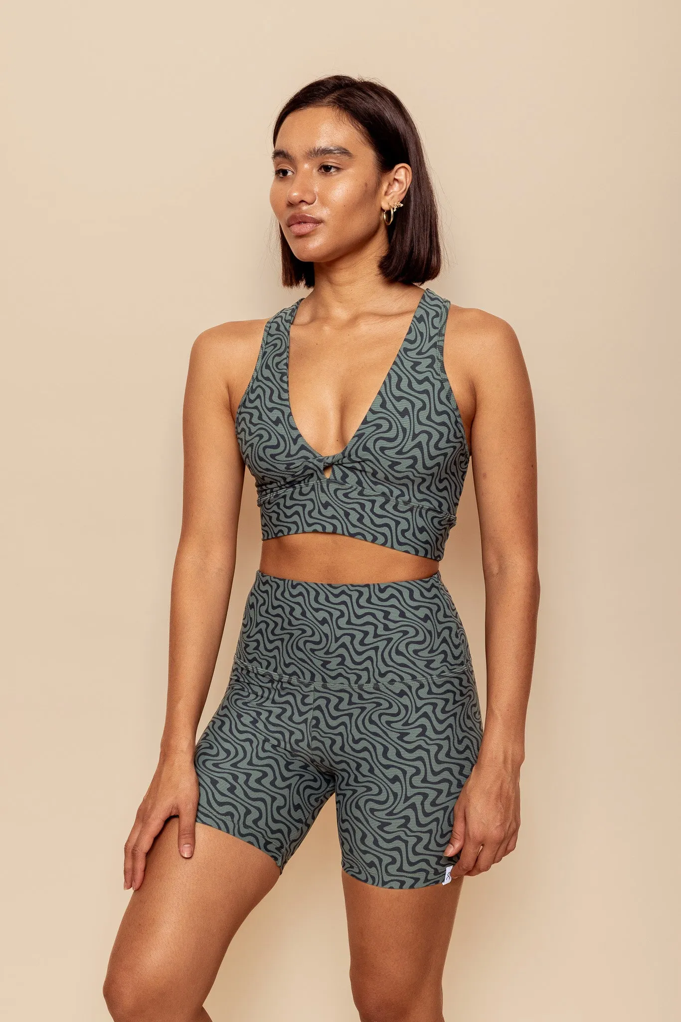 Daze Crop sold by dk active product image thumbnail 3