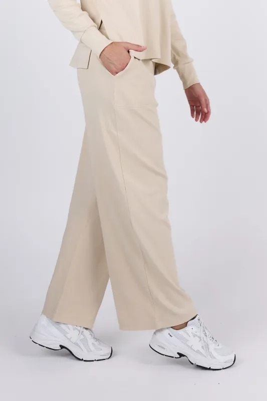 Premonition Pant made by dk active