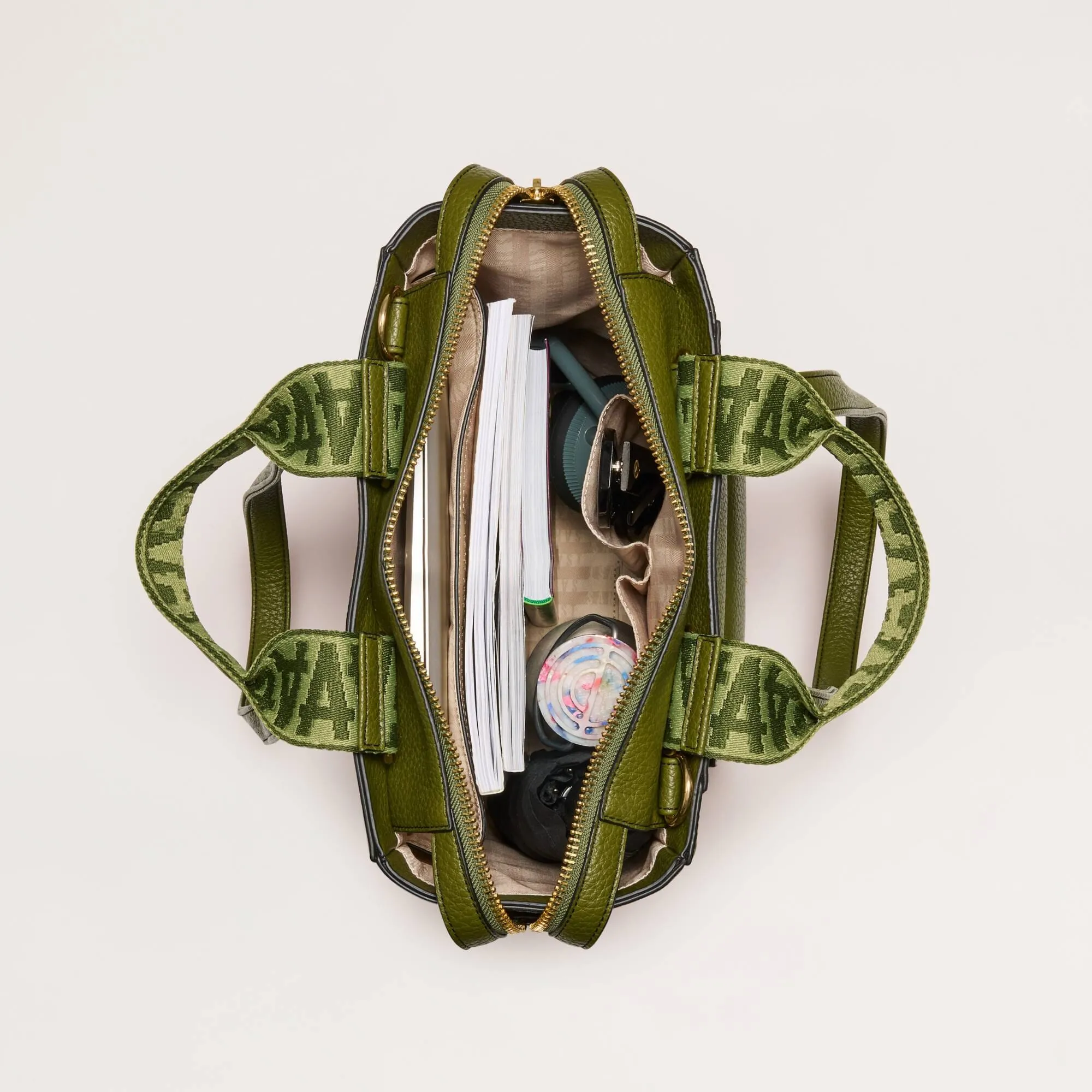 Universo Tote - Olive sold by Sans Beast product image thumbnail 4