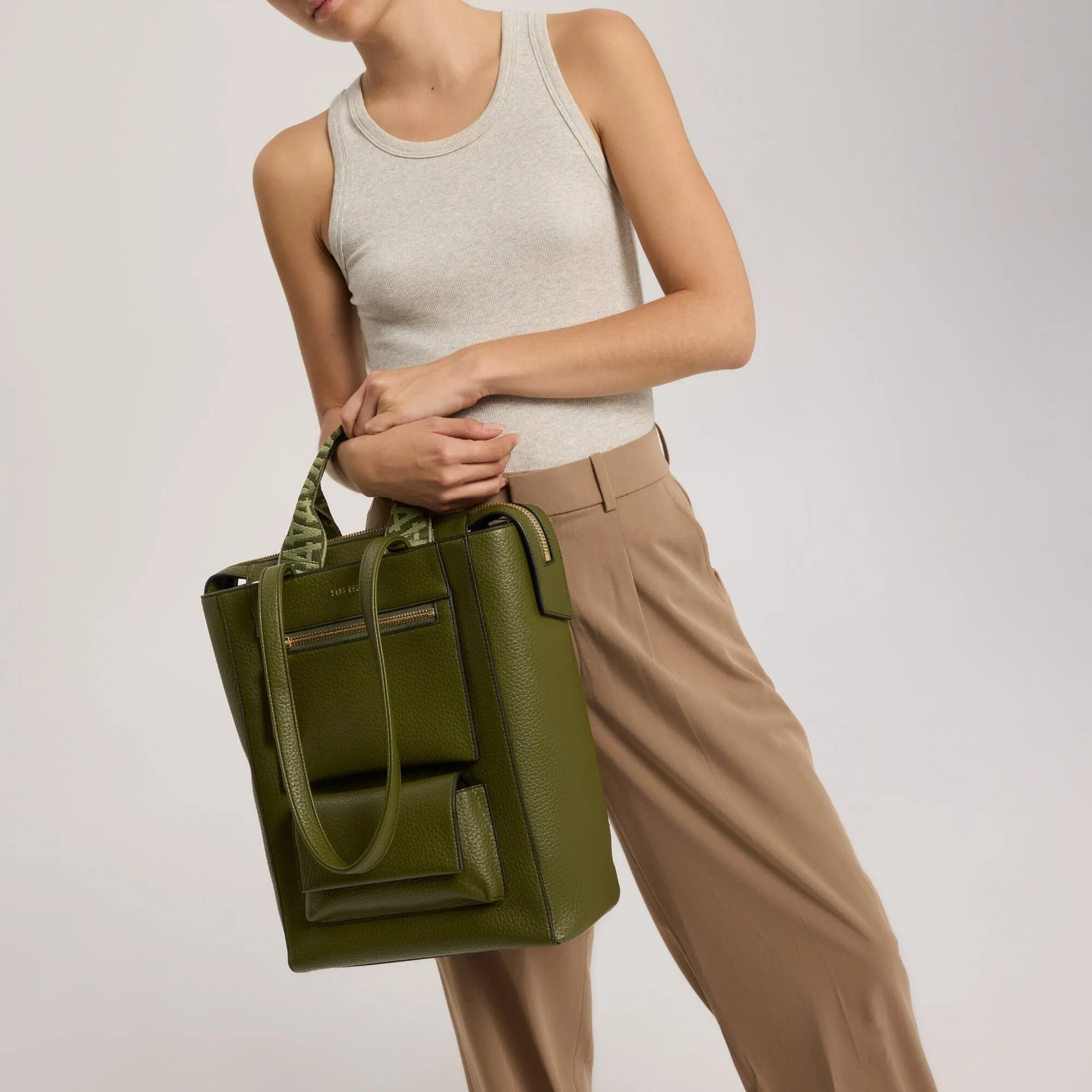 Universo Tote - Olive sold by Sans Beast product image thumbnail 5