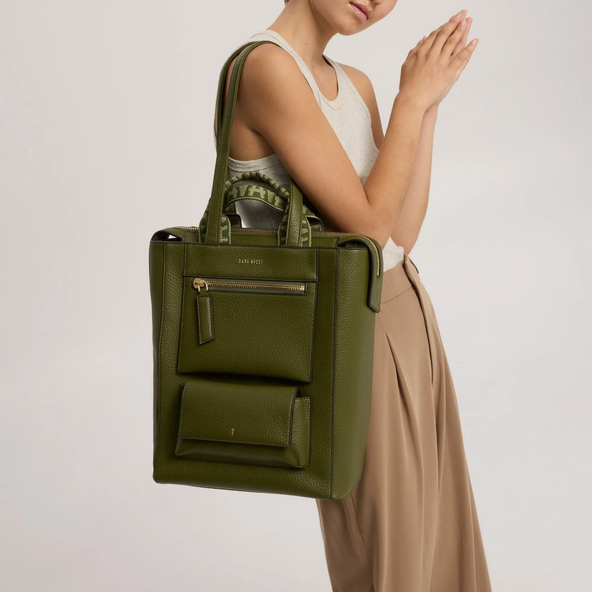 Universo Tote - Olive sold by Sans Beast product image thumbnail 2
