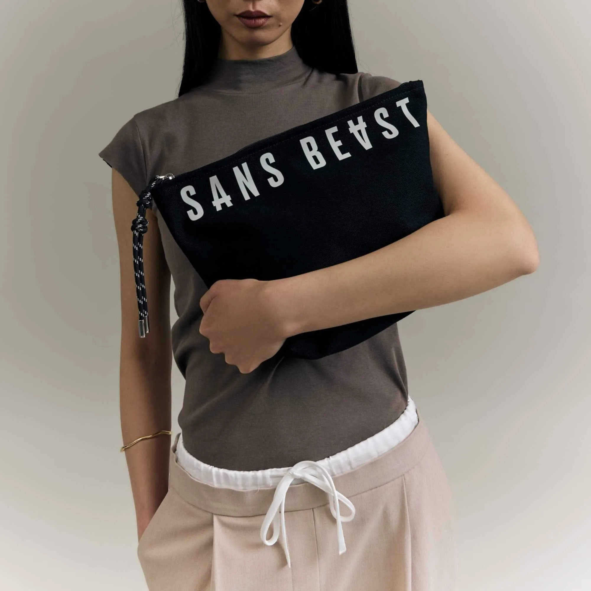 Zippy Pouch - Noir sold by Sans Beast product image thumbnail 2