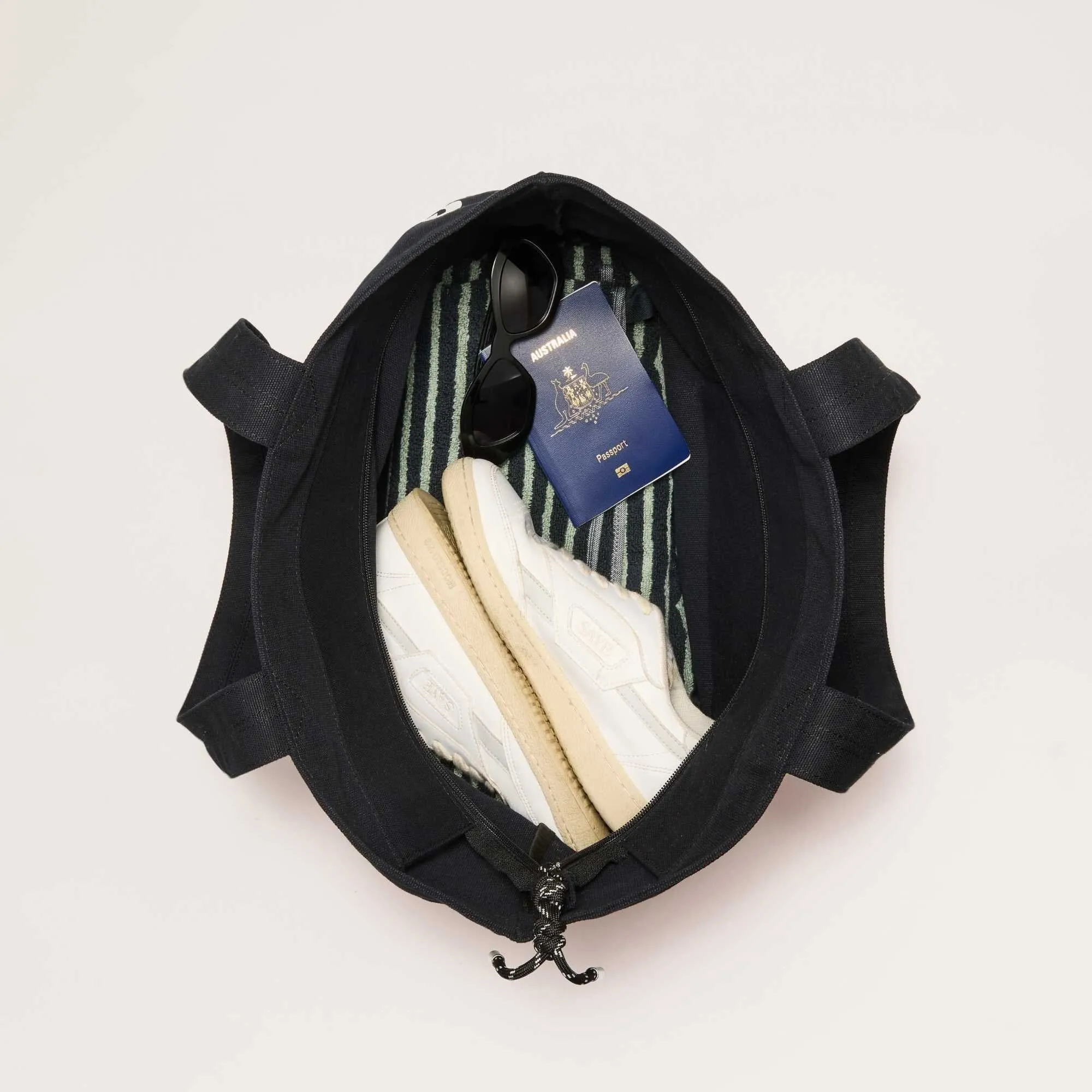 Zippy Overflow Tote - Noir sold by Sans Beast product image thumbnail 3