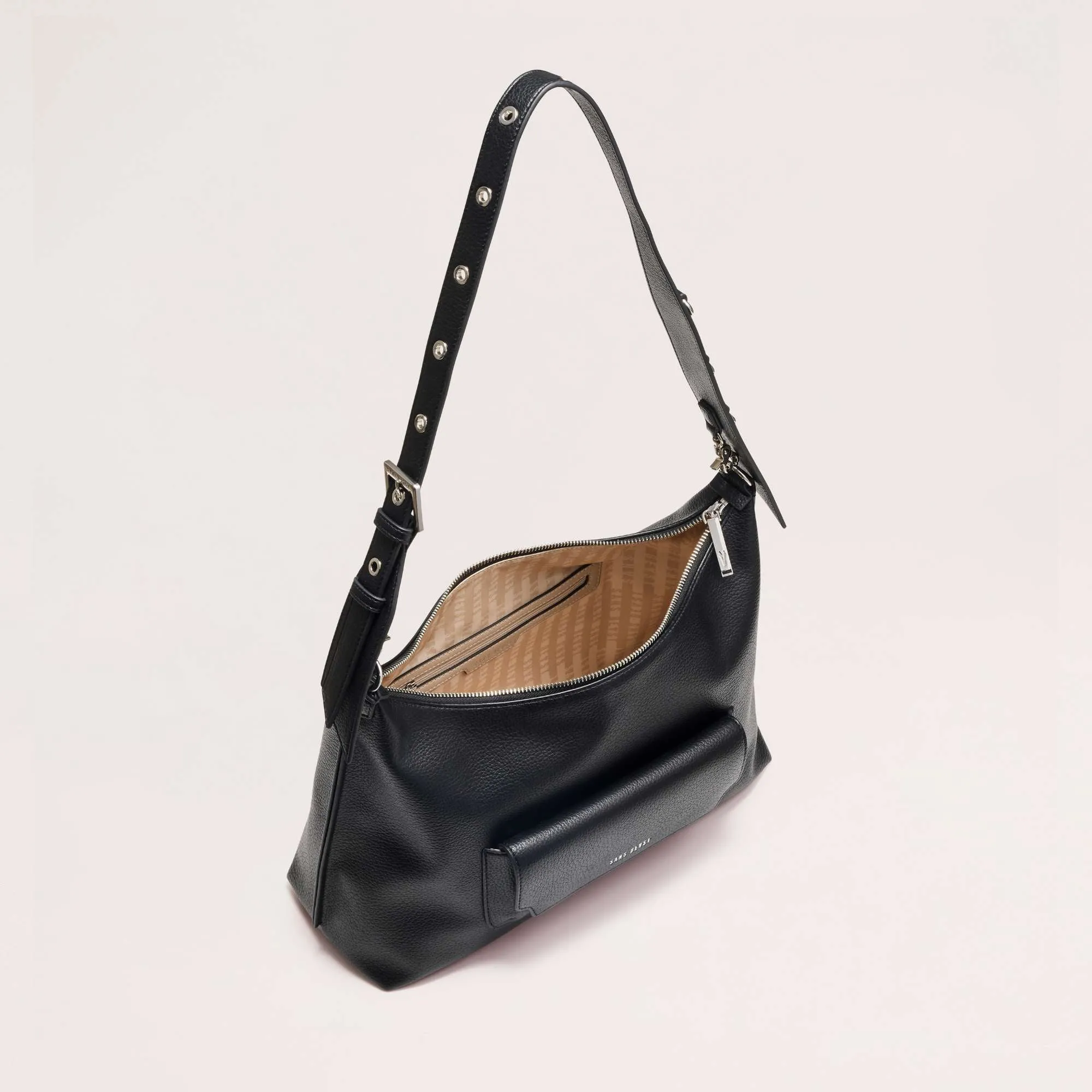 Pebble Transit Day Bag - Noir + Silver sold by Sans Beast product image thumbnail 4