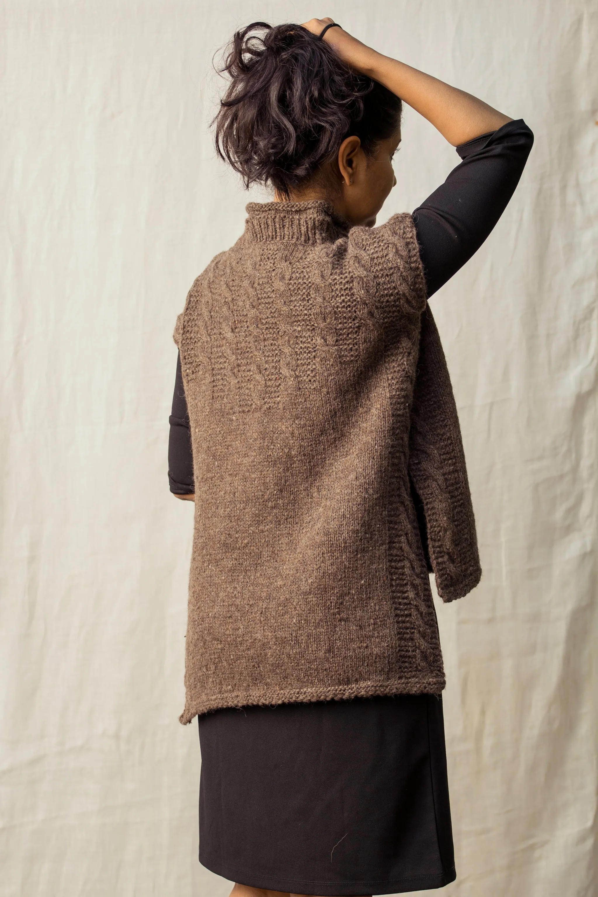 Kullvi Whims Banki Collection Grey Long Cable Vest sold by Anjelms product image thumbnail 2