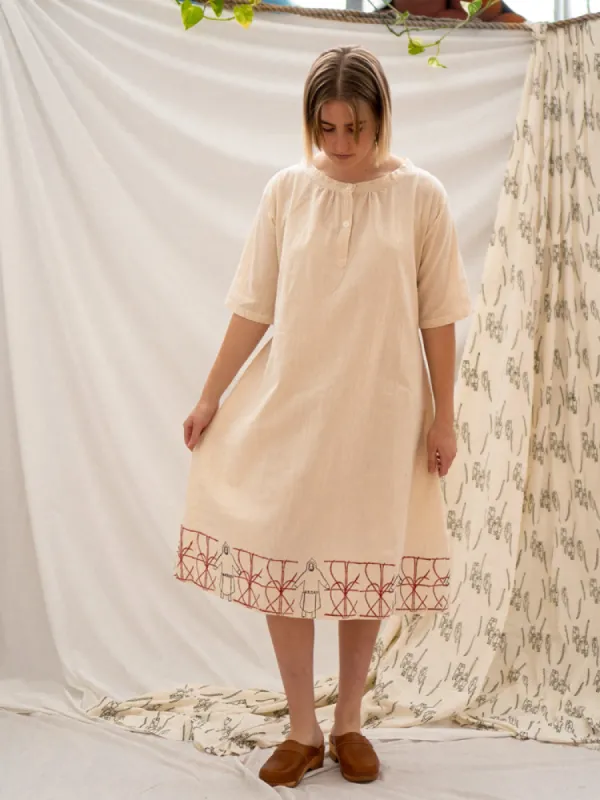 (Copy) Long Vintage Dress - Lady In The Fence Print sold by Anjelms