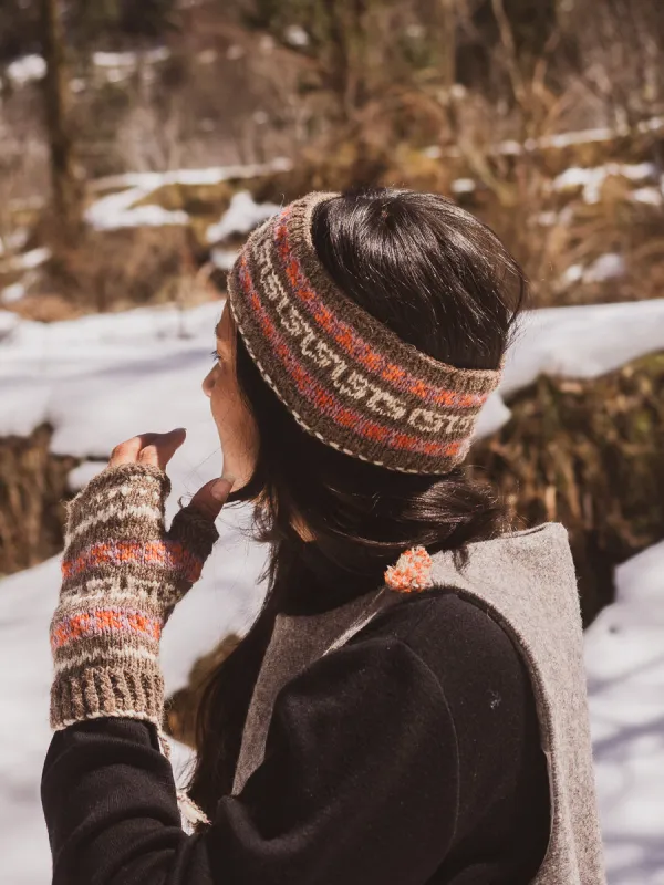 Motif Mitts made by Anjelms