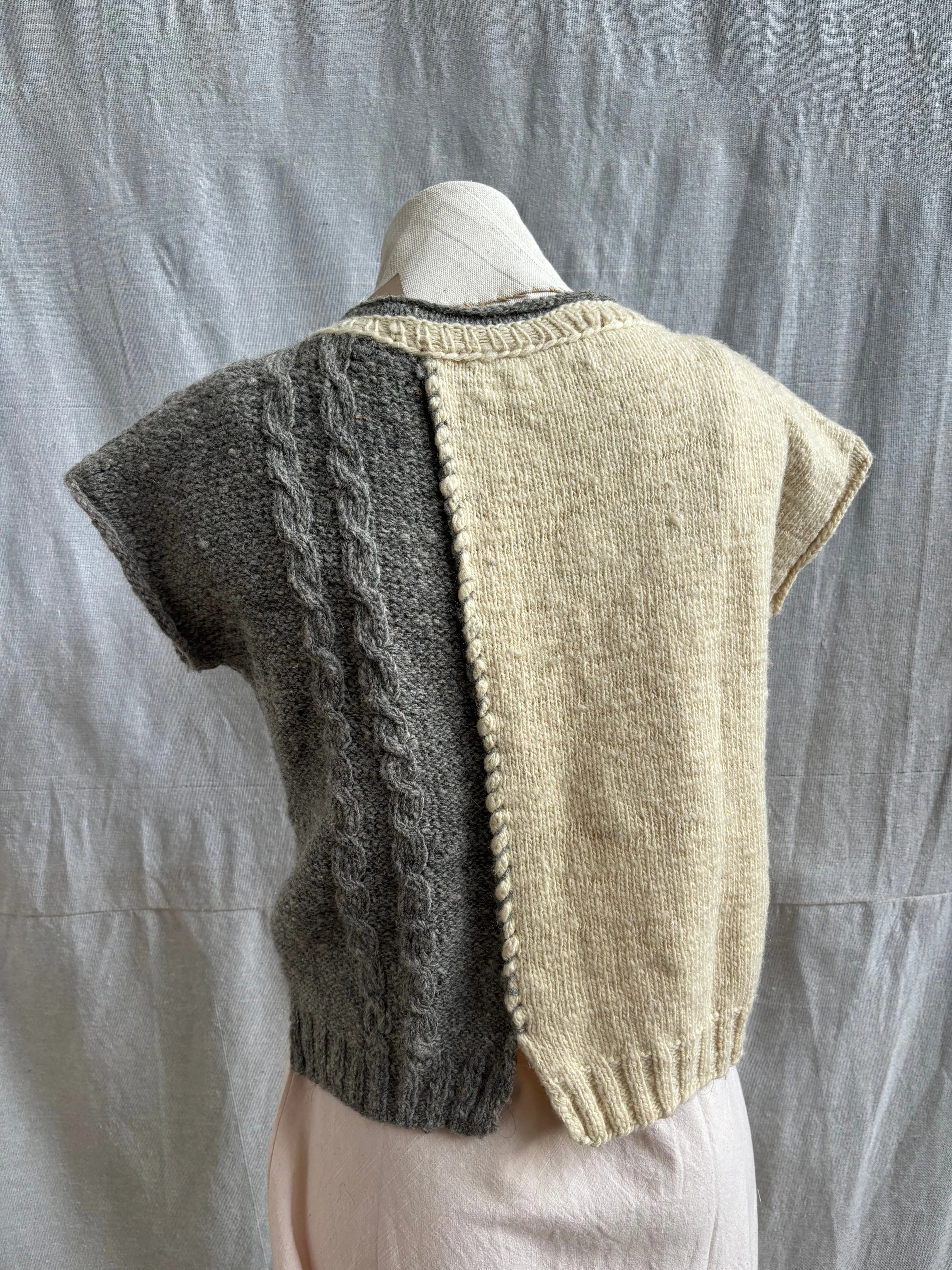 Banki Crop Half Cable Vest sold by Anjelms product image thumbnail 3