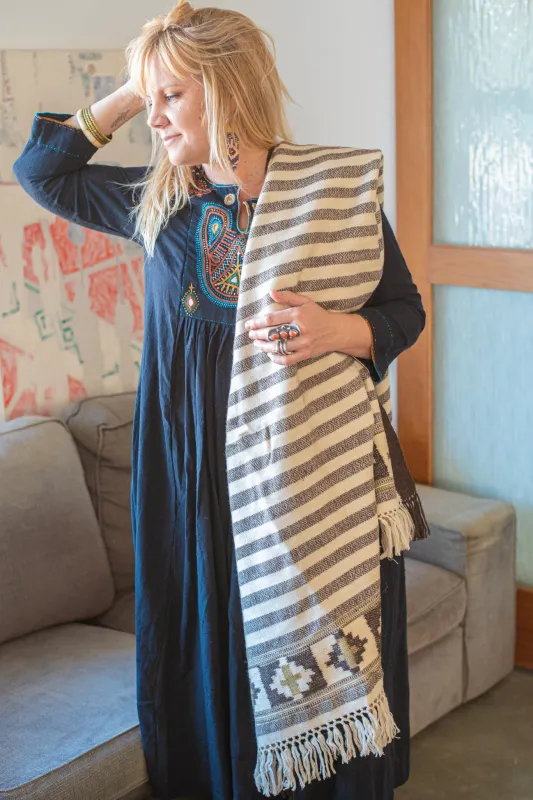 Heritage Single Border Throw sold by Anjelms