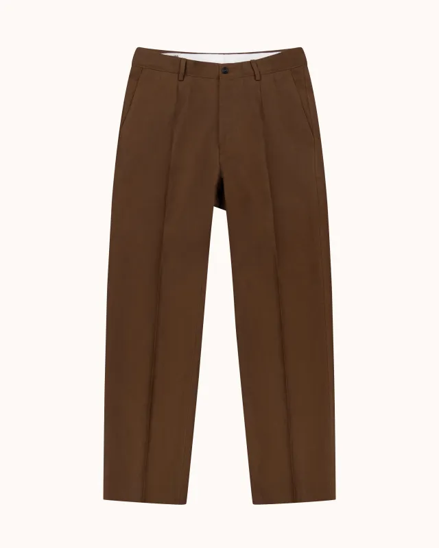 Casual Relaxed Pleated Trouser - Tobacco Brown Linen made by Natalino