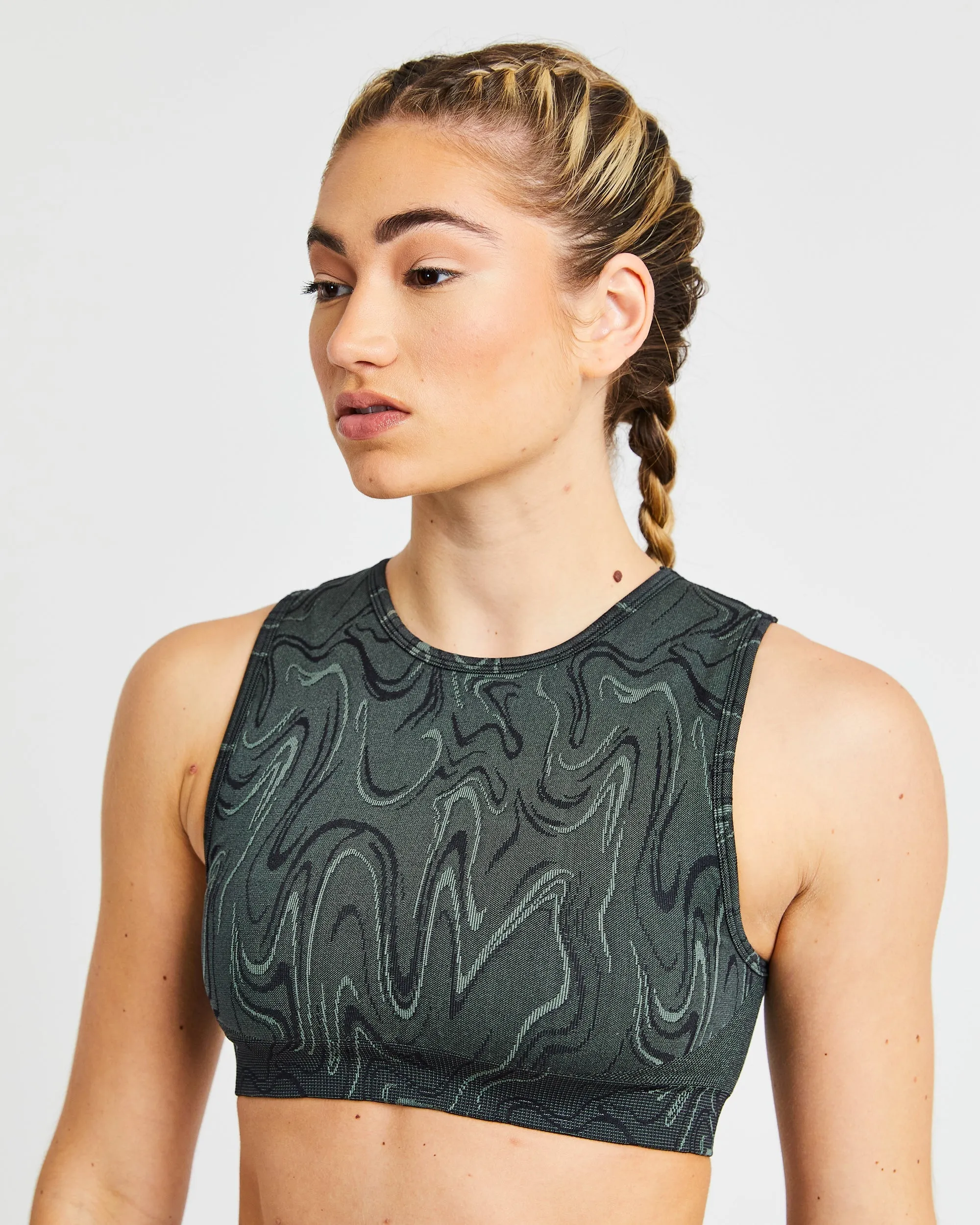 Velocity Seamless Crop Vest - Black sold by AYBL product image thumbnail 5