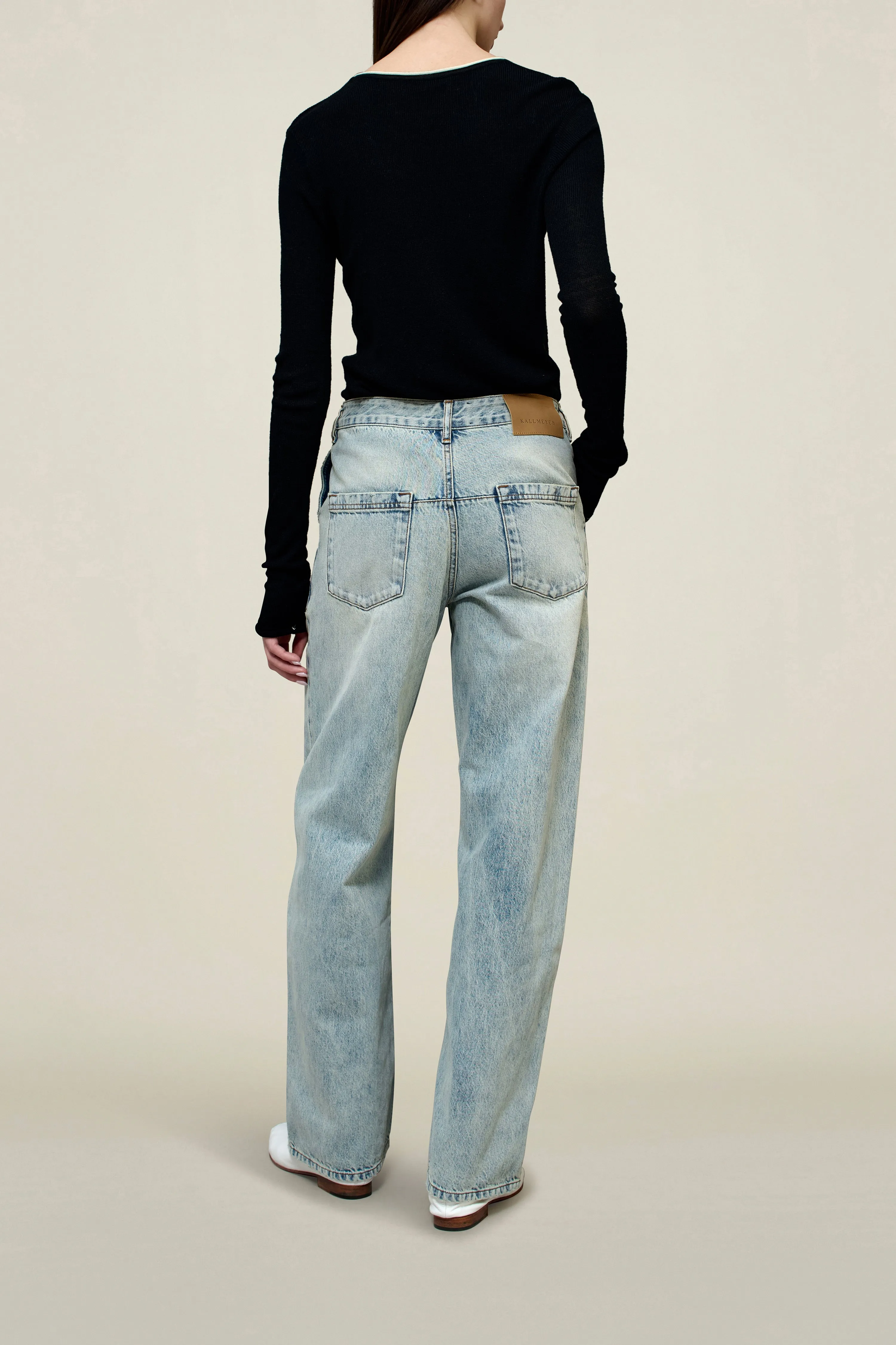 Column Jean Fadeout sold by French + Italian product image thumbnail 3