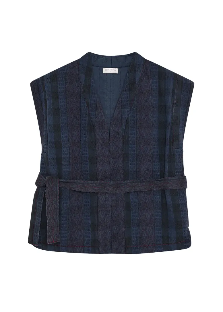 Orion Gilet Dusty Blue sold by French + Italian product image thumbnail 4