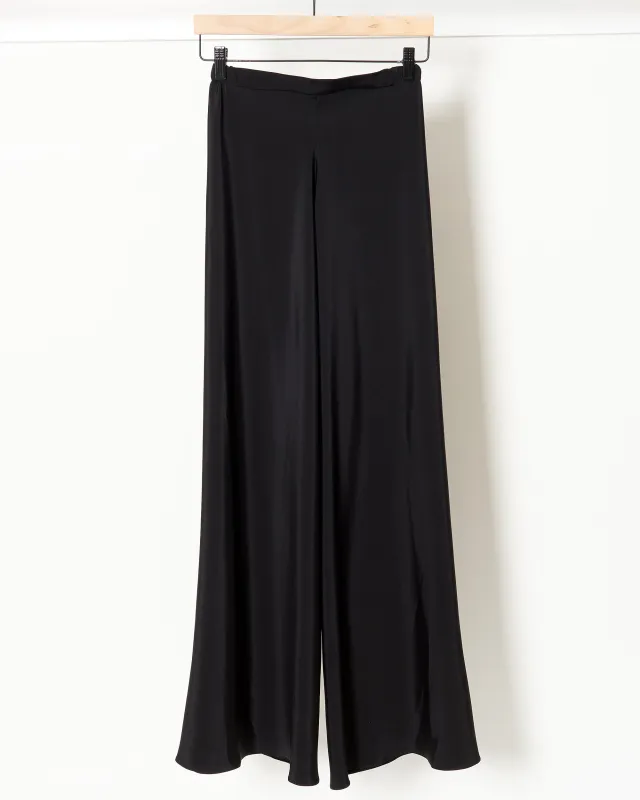 Chute Pant Black made by French + Italian