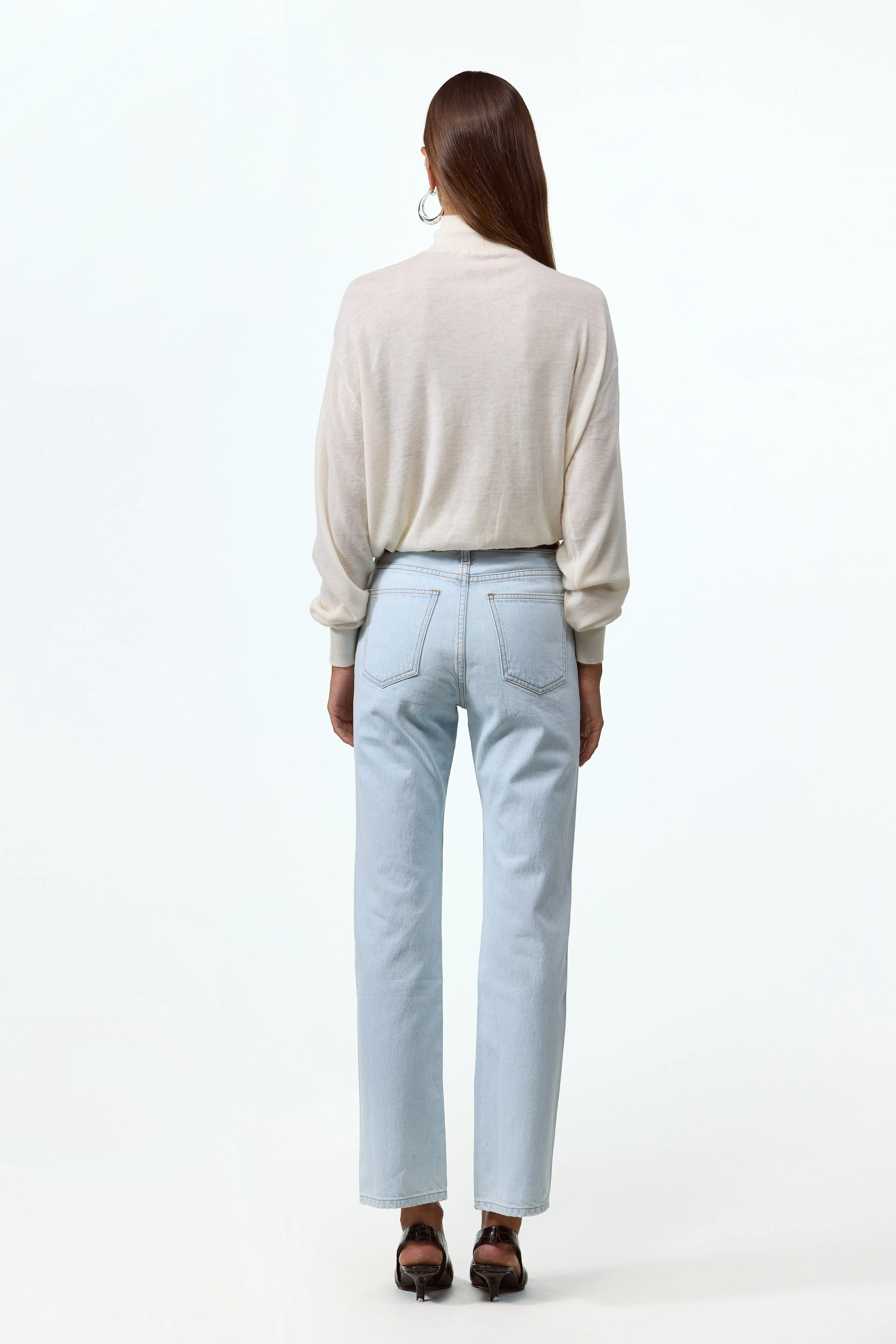 The Straight Ankle Jean (Vintage Light) sold by SAME product image thumbnail 4