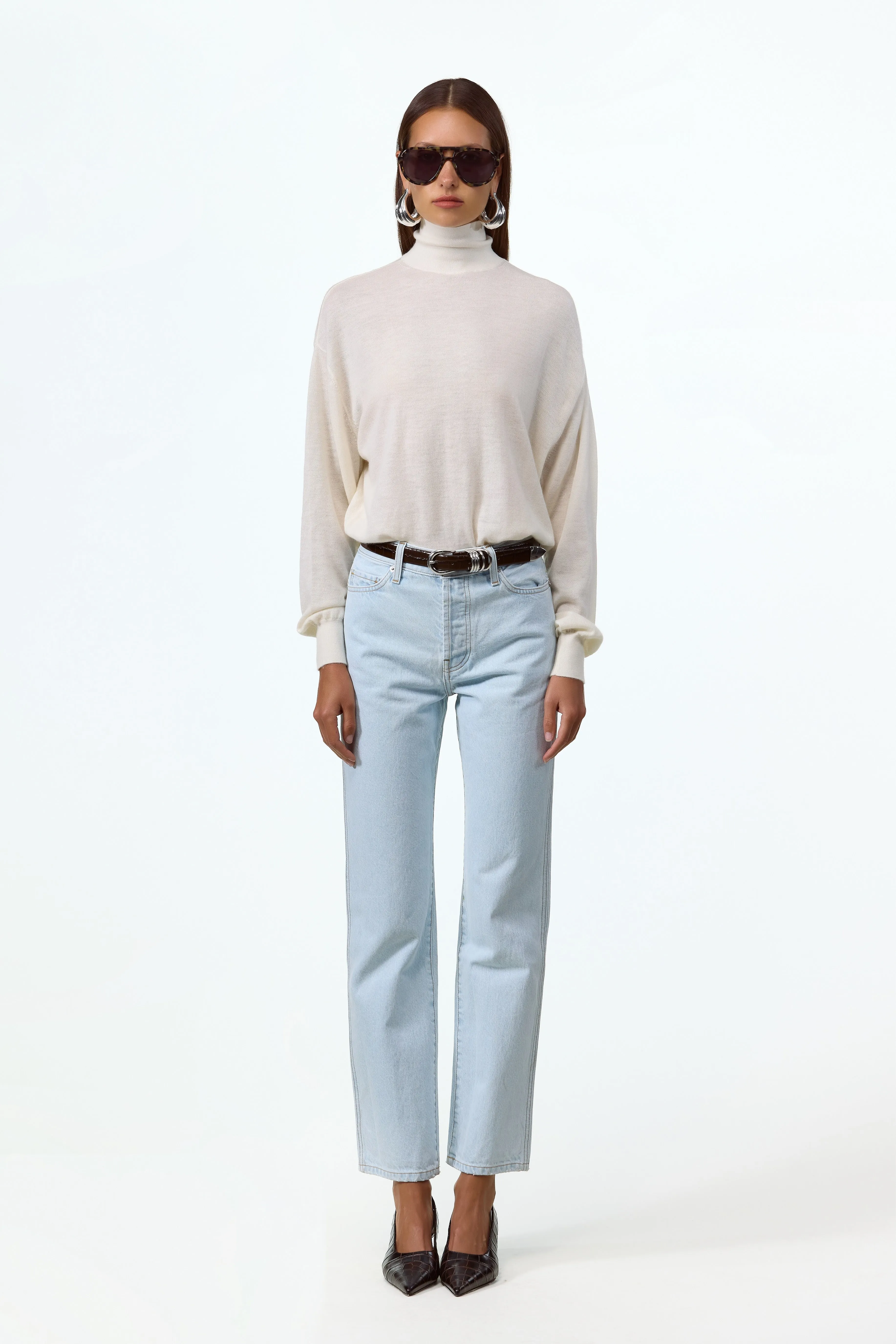 The Straight Ankle Jean (Vintage Light) sold by SAME product image thumbnail 2