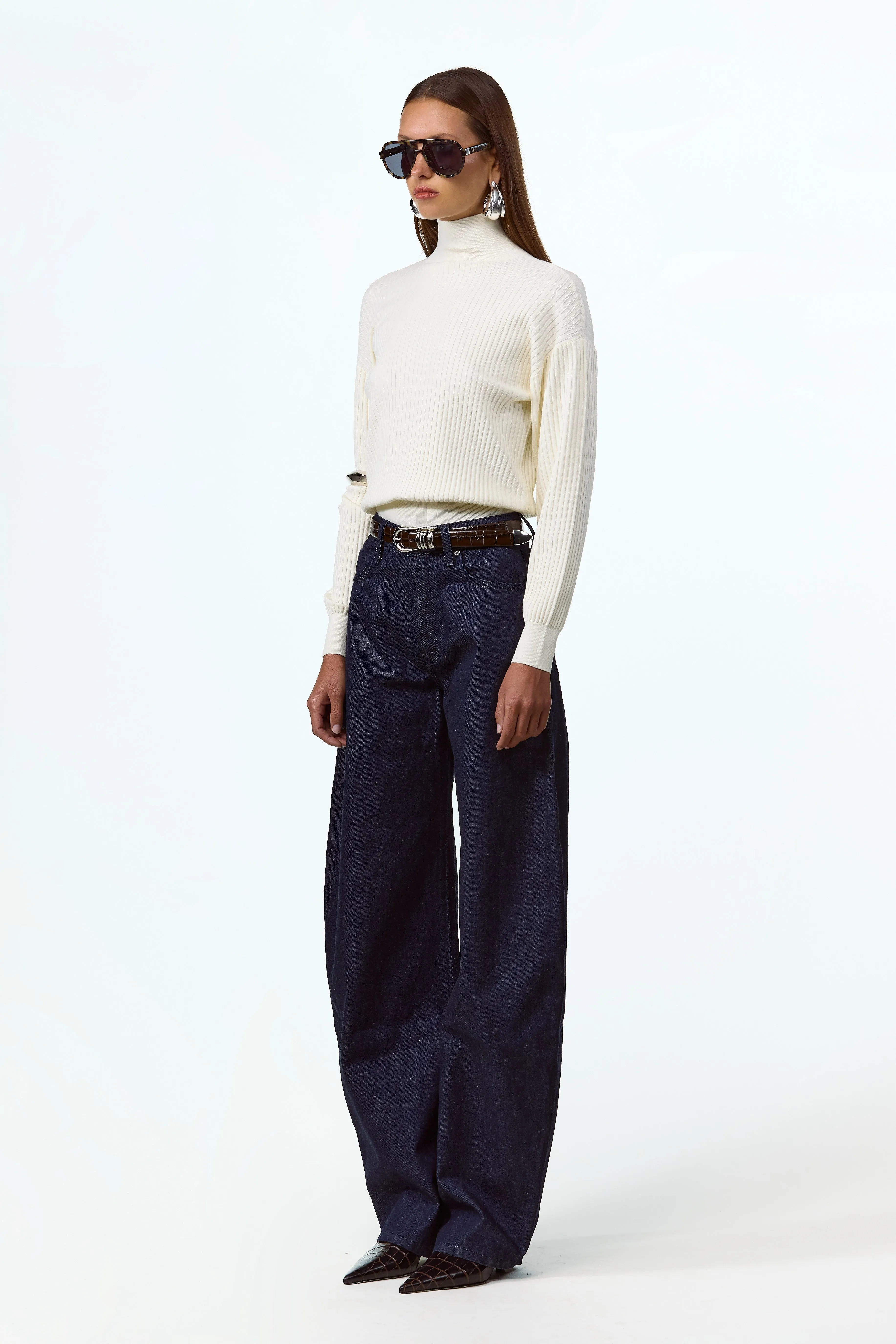 The Barrel Jean (Dark Indigo) sold by SAME product image thumbnail 4