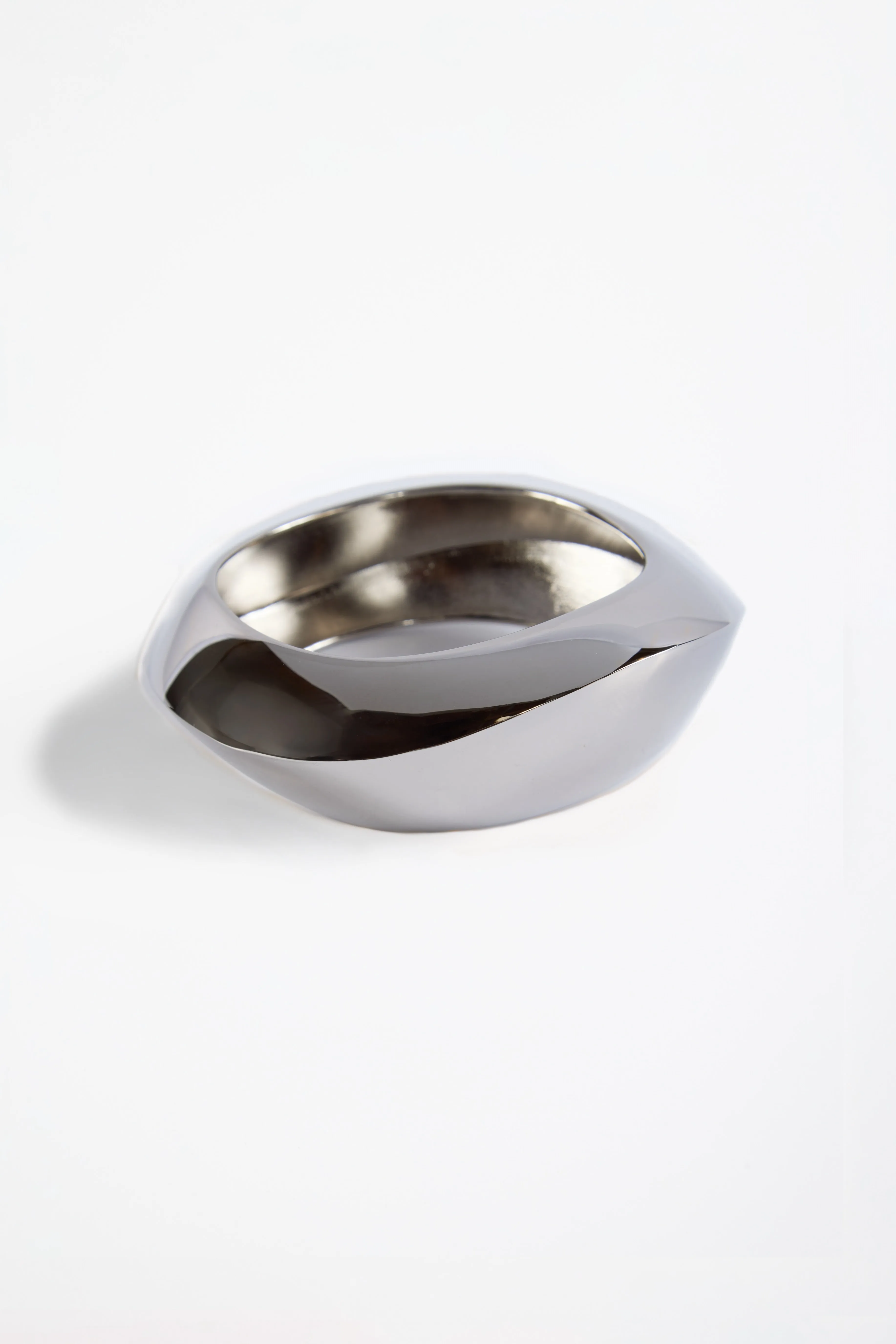 Wave Bangle (Silver) sold by SAME product image thumbnail 3