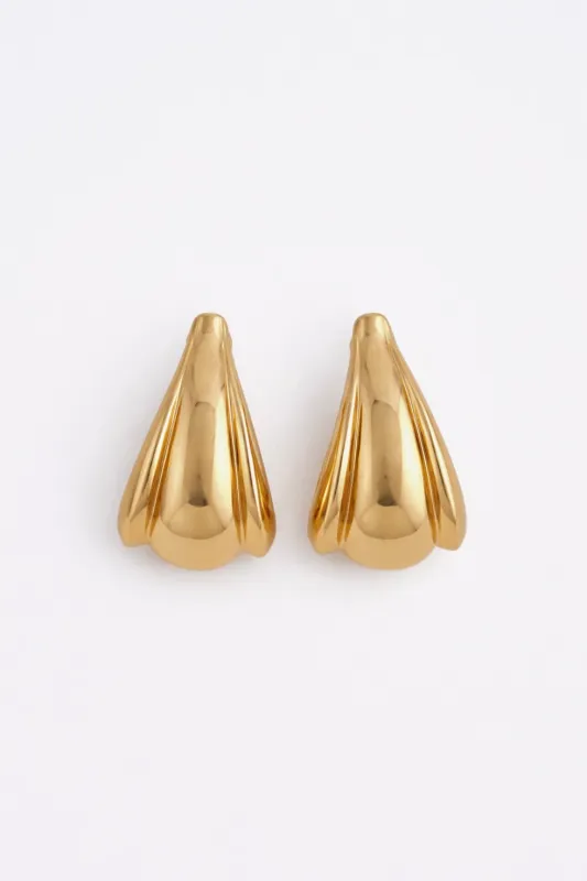 Edge Hoop Earring (Gold) made by SAME