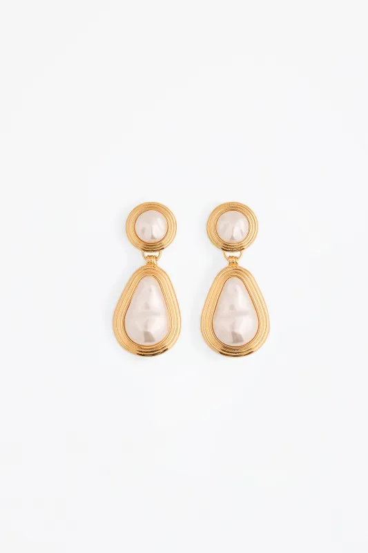 Pearl Drop Earring (Gold) made by SAME