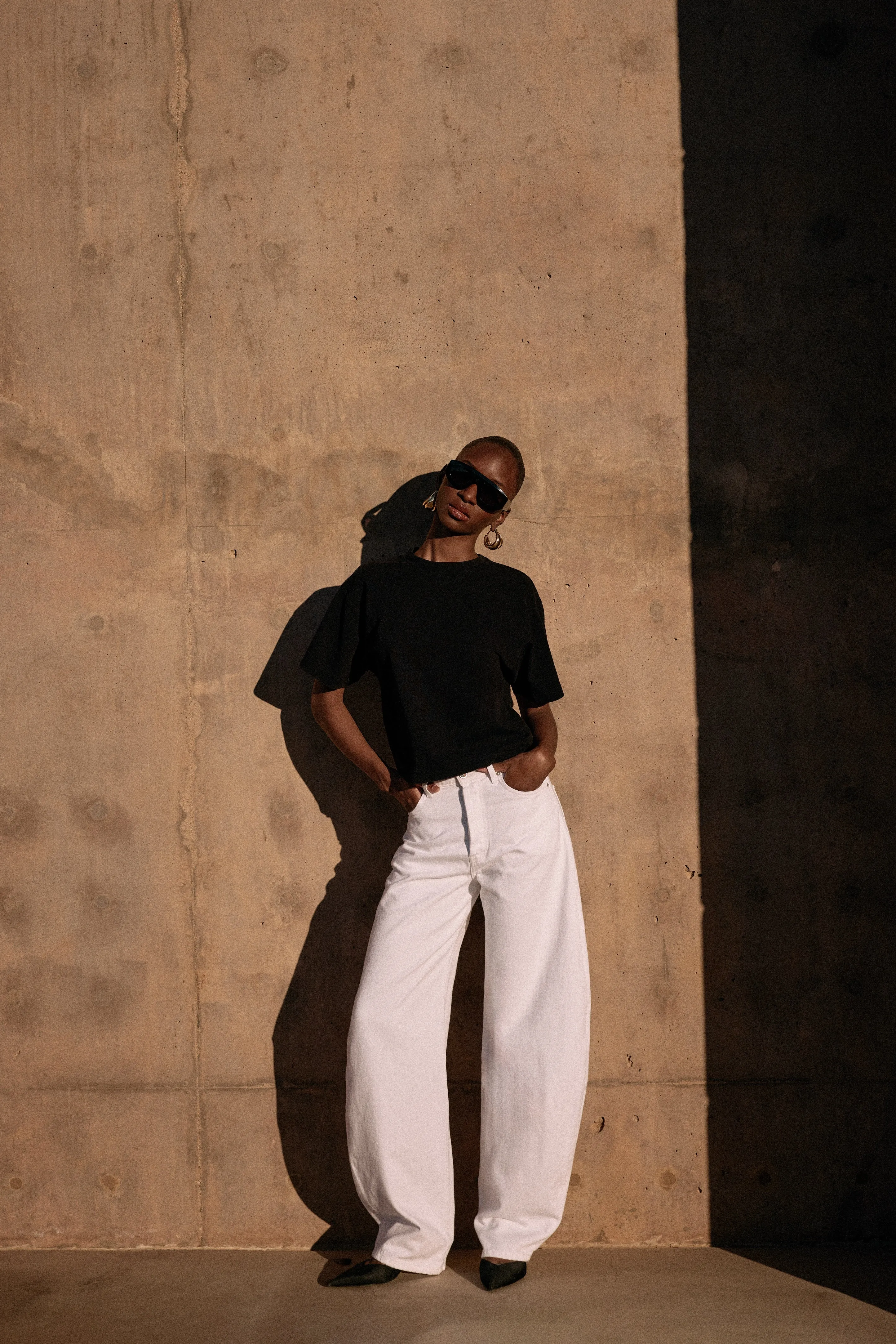 The Barrel Jean (White) sold by SAME product image thumbnail 2