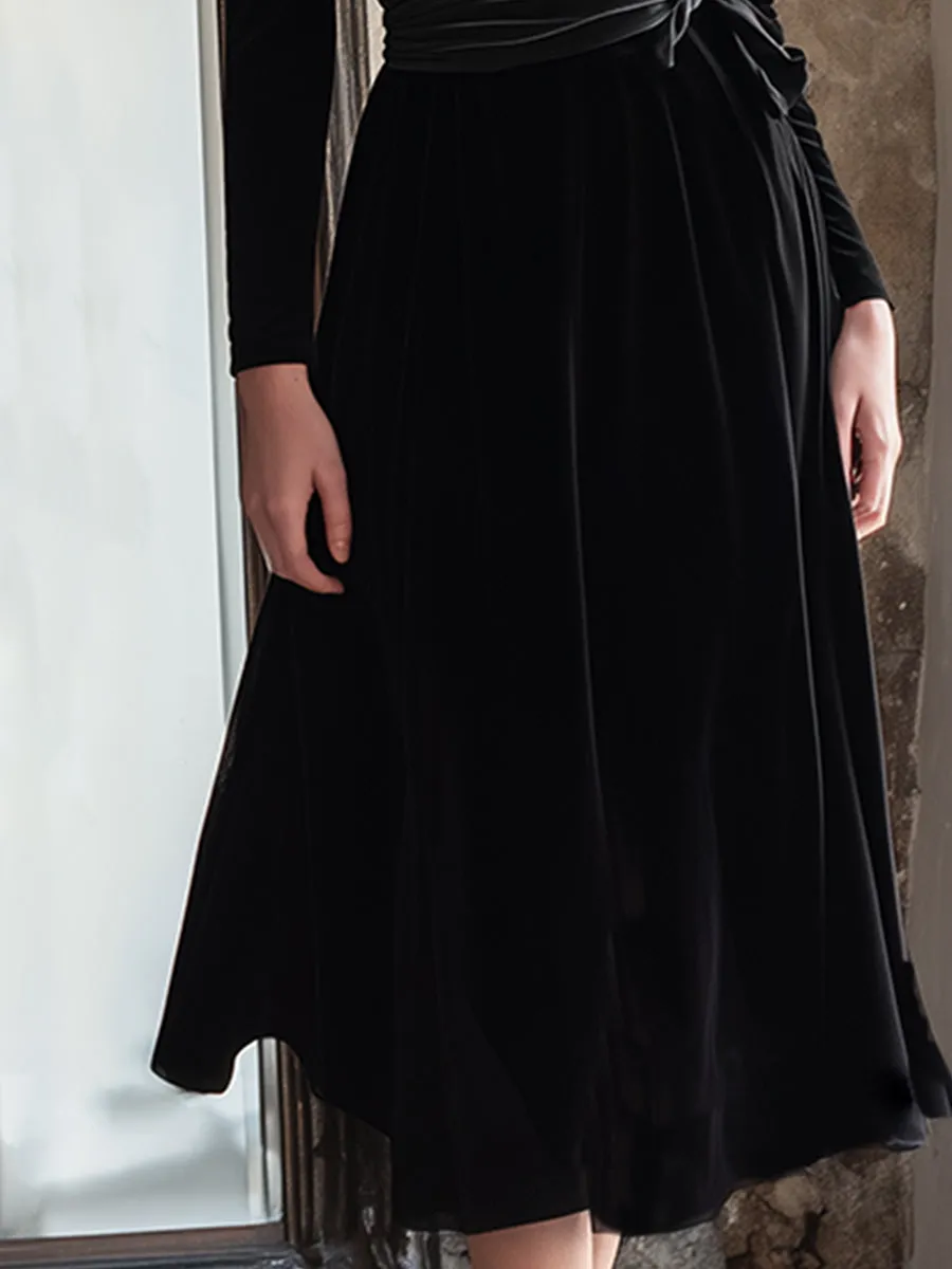 Elegant And Classic Mesh Collar Black Velvet Maxi Dress sold by Oyrosy product image thumbnail 4