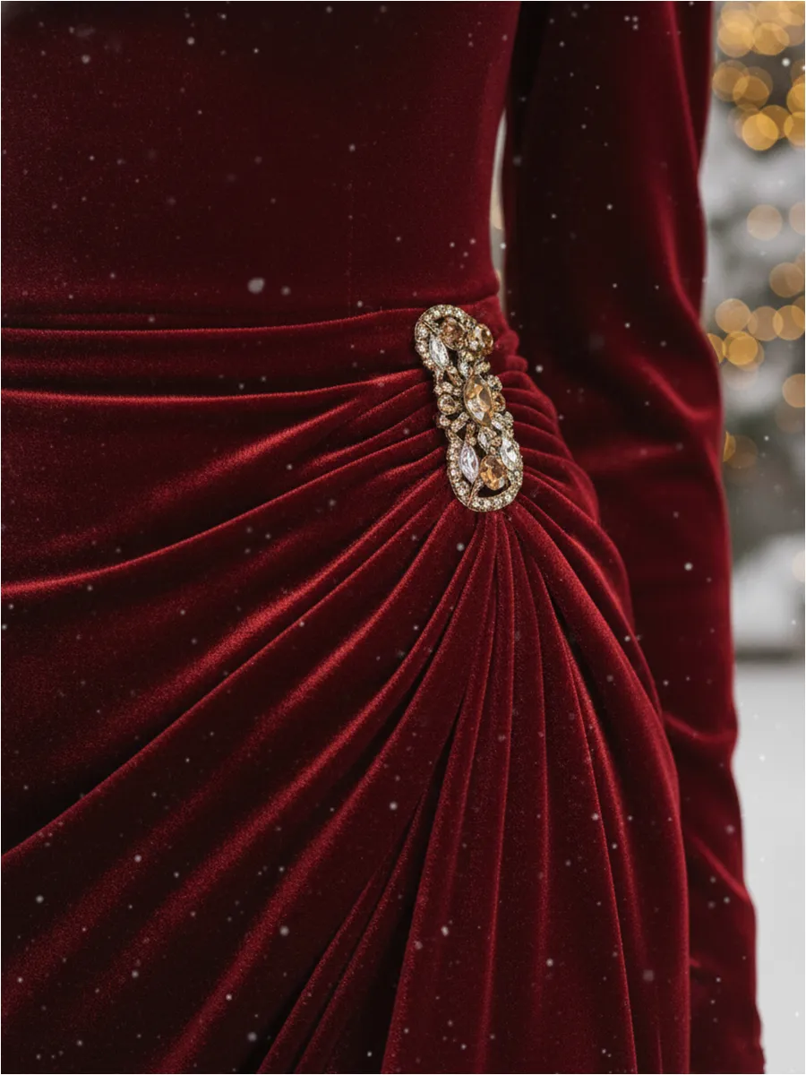 Retro Elegant Square Neck Lace Velvet Midi Dress sold by Oyrosy product image thumbnail 5