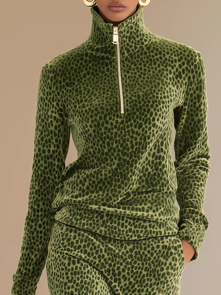 Sports Retro Leopard Print Stand Collar Velvet Top + Skirt Set sold by Oyrosy product image thumbnail 3