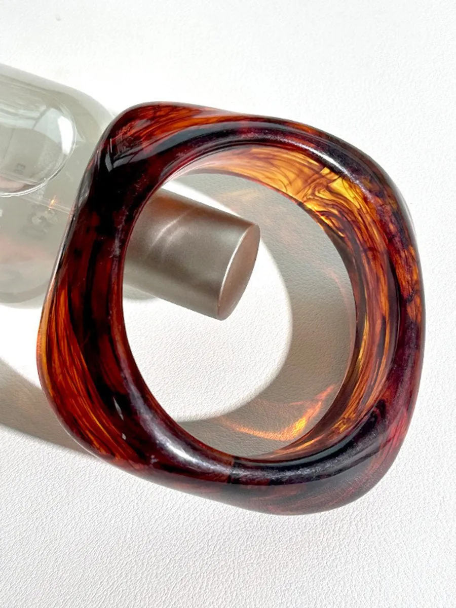 Fashionable Special-Shaped Resin Bracelet sold by Oyrosy product image thumbnail 4