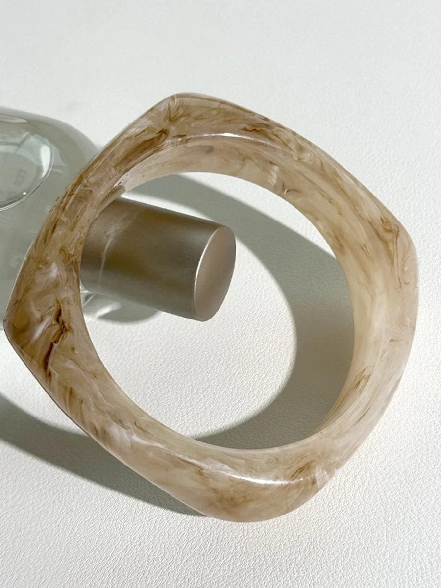 Fashionable Special-Shaped Resin Bracelet sold by Oyrosy product image thumbnail 3