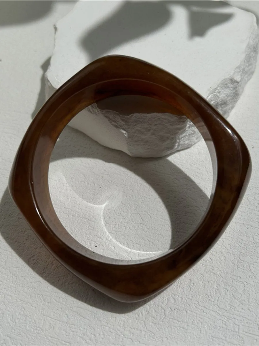 Fashionable Special-Shaped Resin Bracelet sold by Oyrosy product image thumbnail 5