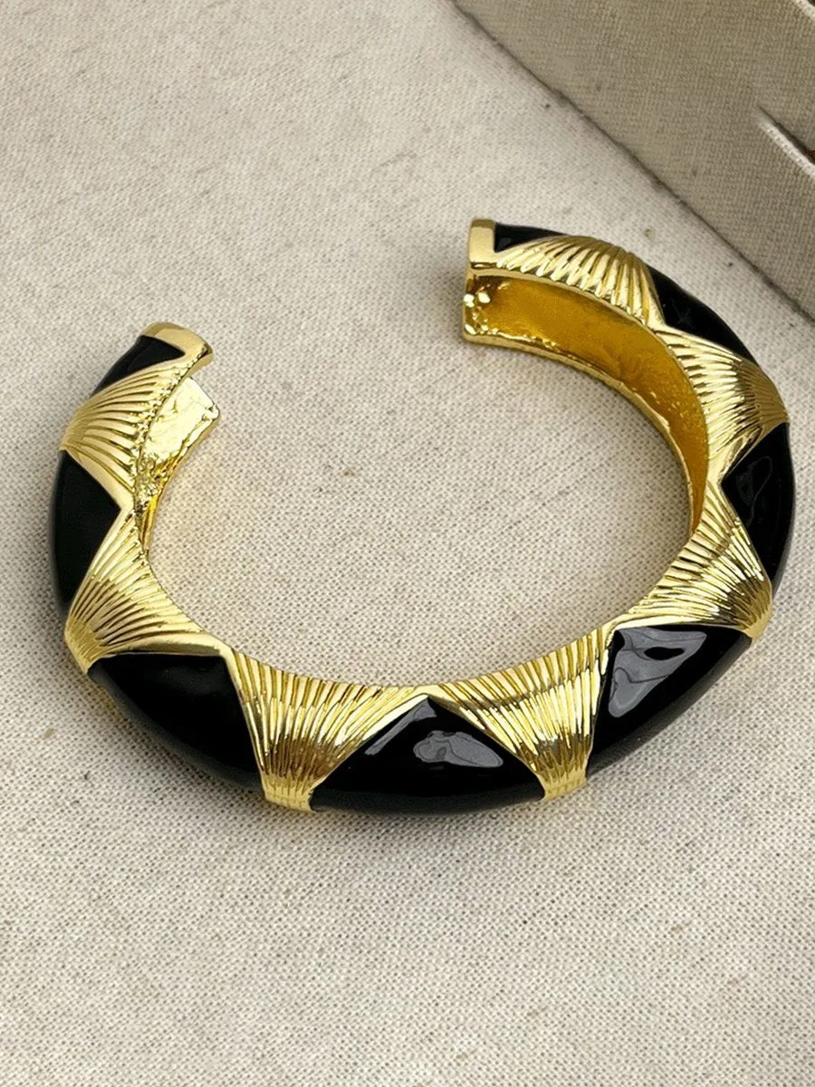 Women's Vintage Black Gold Enamel Open Bracelet sold by Oyrosy product image thumbnail 5