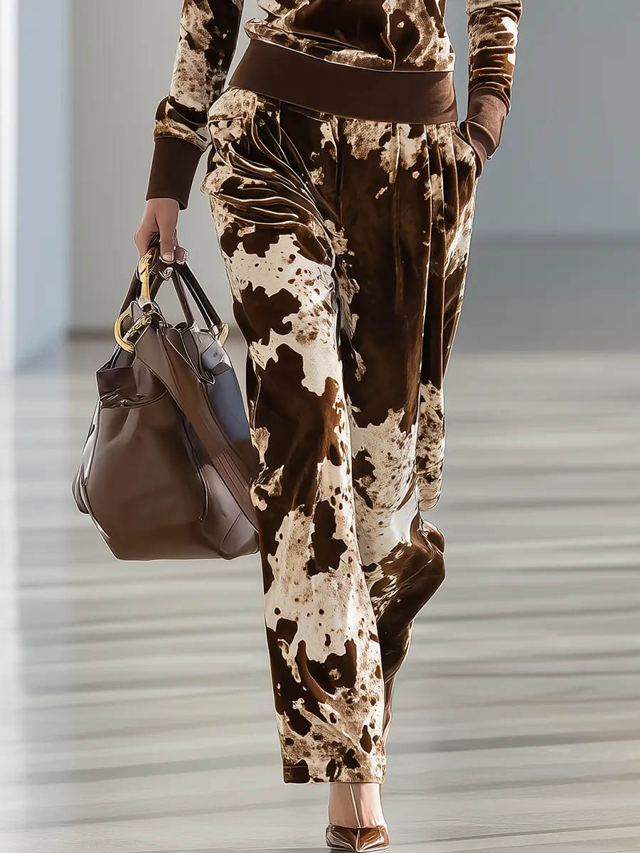 Stylish Retro Cow Print Velvet Top And Wide-leg Pants Set sold by Oyrosy product image thumbnail 4