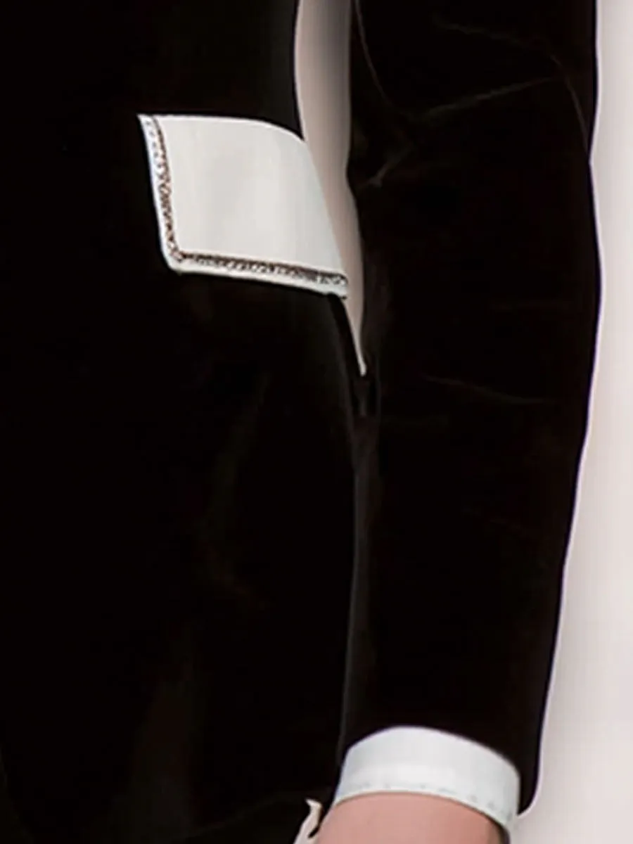 Stylish Black And White Contrasting Velvet Blazer sold by Oyrosy product image thumbnail 4