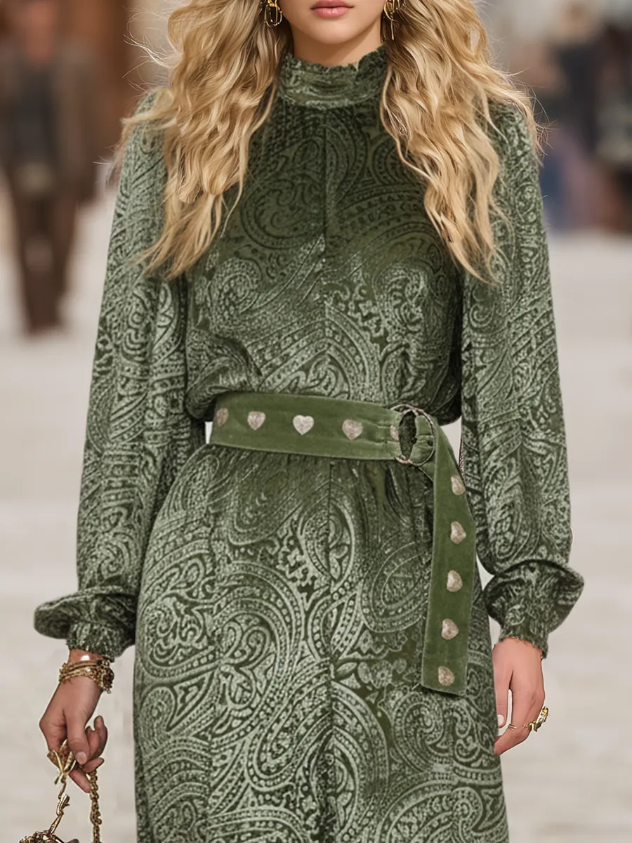 Retro Western Style Velvet Cashew Embossed Green Maxi Dress sold by Oyrosy product image thumbnail 3