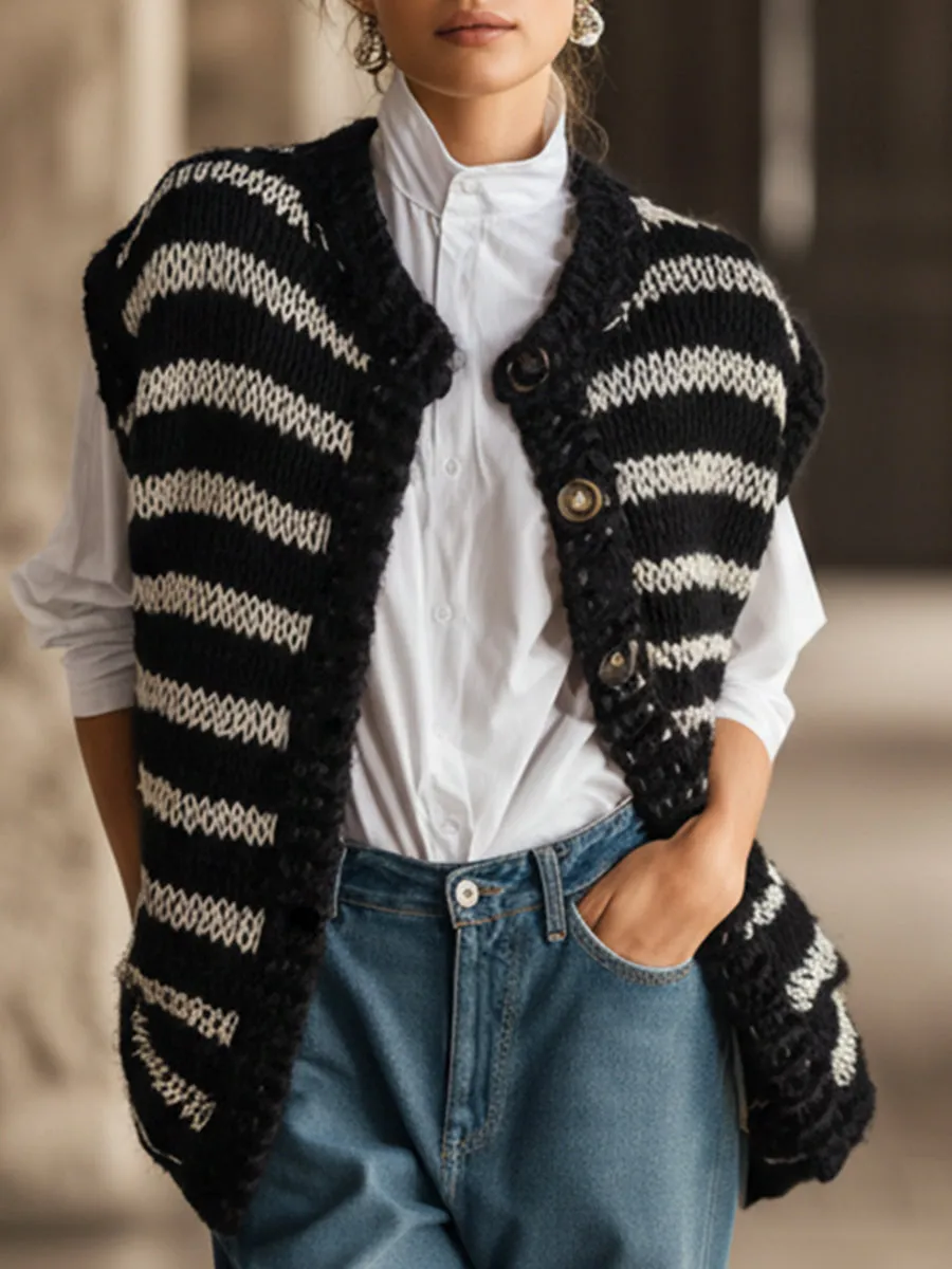 Classic And Versatile Black And White Striped Knit Vest sold by Oyrosy product image thumbnail 4