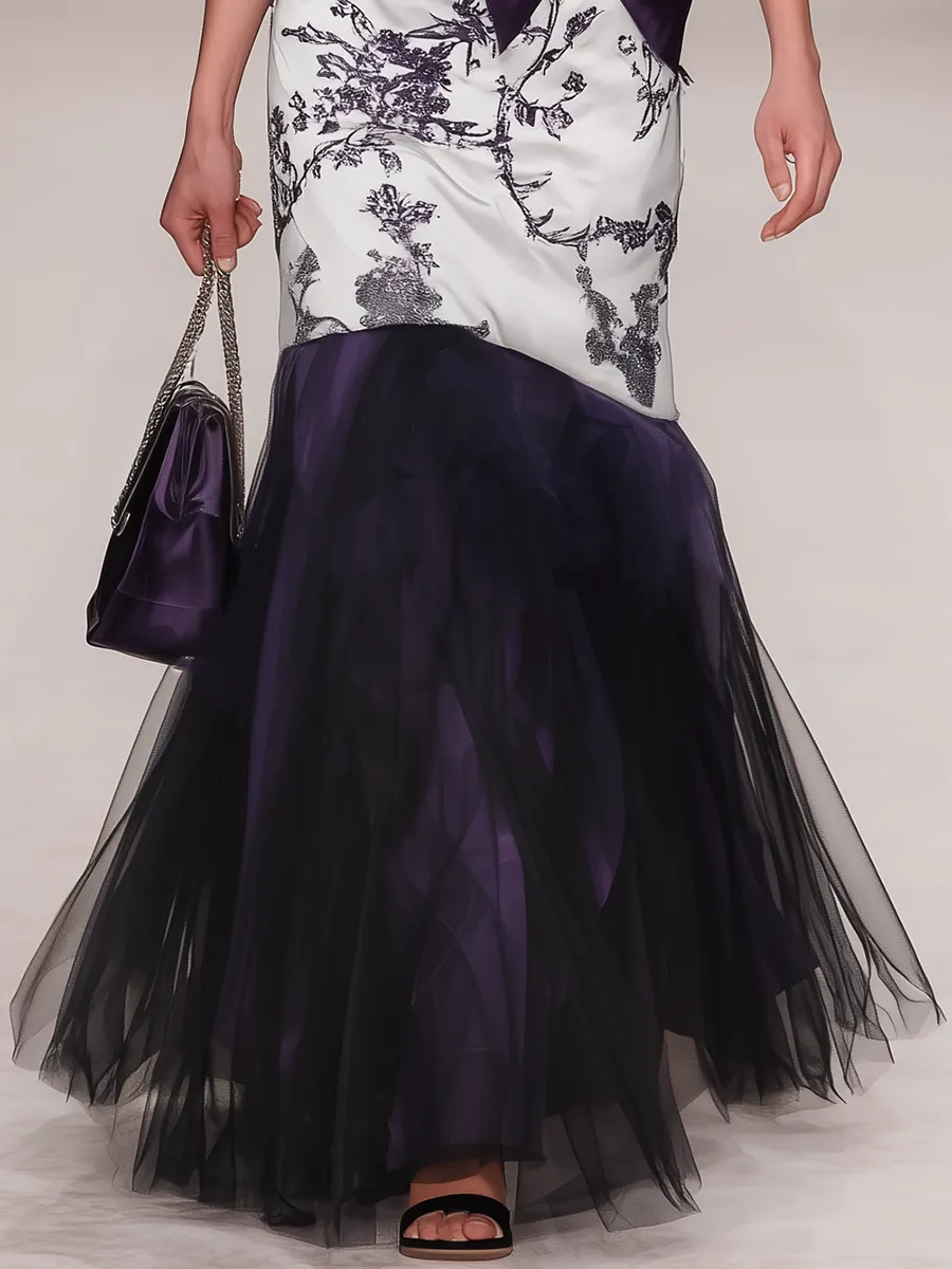Elegant Retro Square Neck Sleeveless Printed Satin Maxi Dress sold by Oyrosy product image thumbnail 4