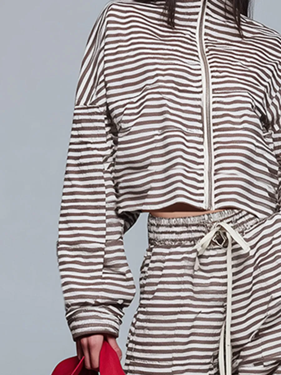 Urban Sporty Brown & White Striped Stand-Collar Zip-Up Sweatshirt And Joggers Set sold by Oyrosy product image thumbnail 3