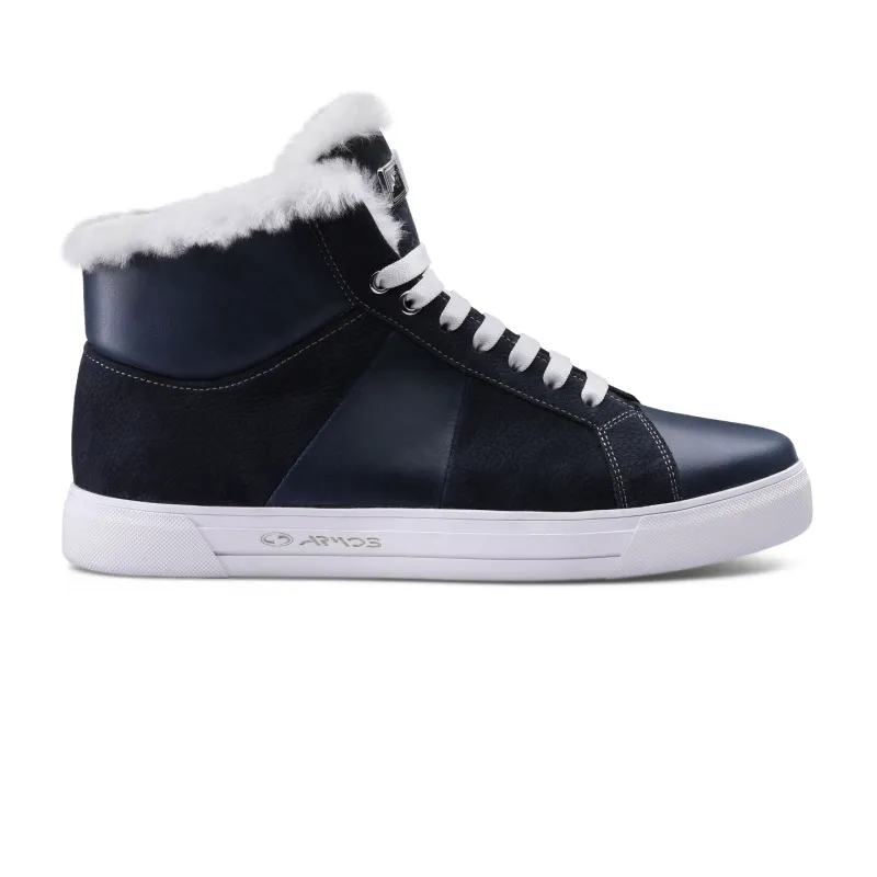 Blue-white insulated boots sold by Armos