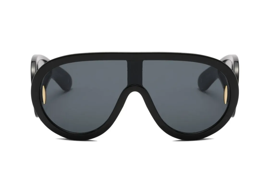 Wren sold by Dilly-Dollar Optical