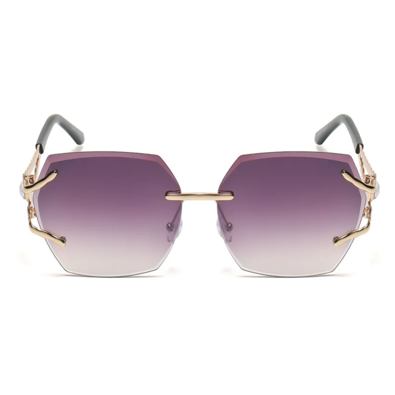 Lorelai sold by Dilly-Dollar Optical