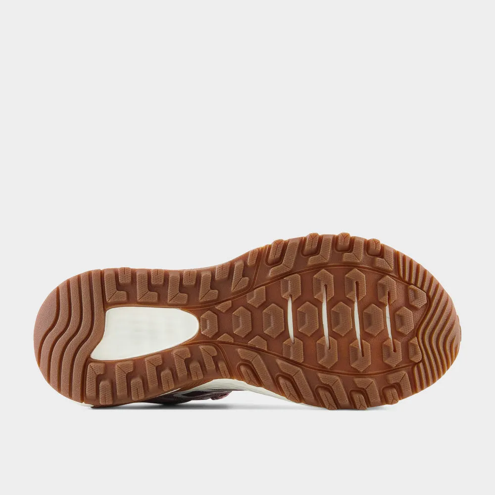 New Balance Women's T410 V8 Trail Running Pink/white _ 180816 _ Pink sold by Tekkie Town product image thumbnail 3