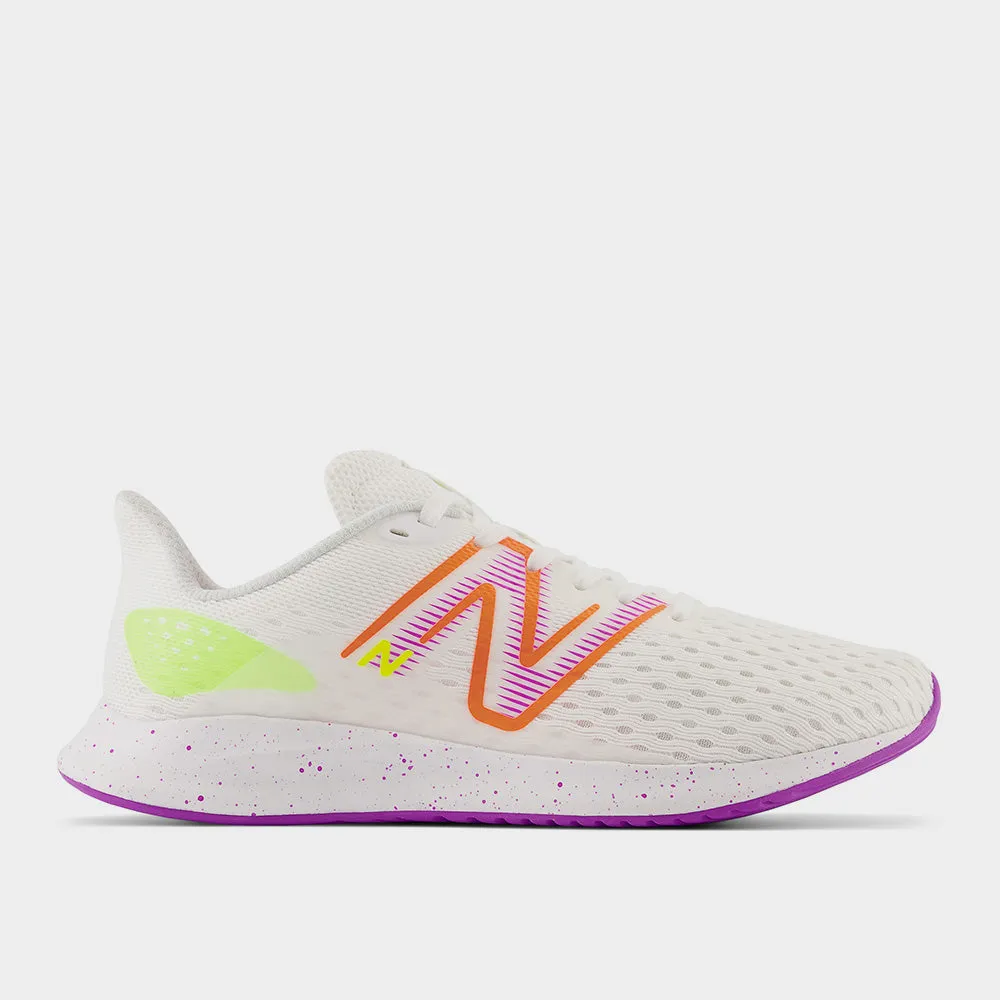 New Balance Women's Dynasoft Lowky Rc Runing White/orange _ 173184 _ White sold by Tekkie Town