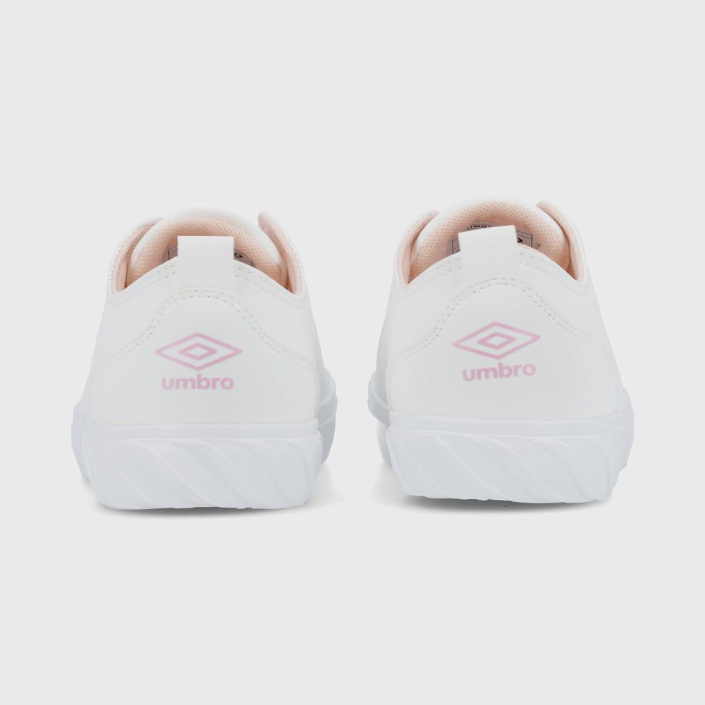 Umbro Lo I _ 172793 _ White sold by Tekkie Town product image thumbnail 4