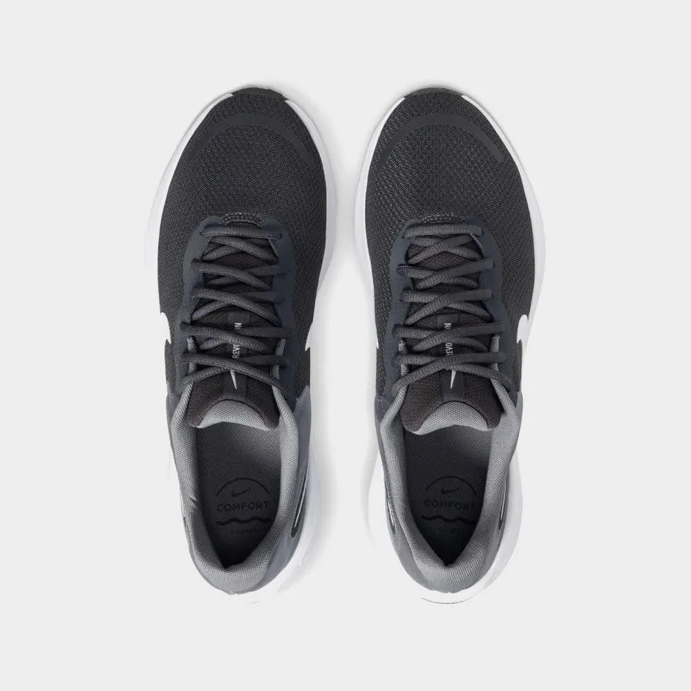 Nike Mens Revolution 7 Sneaker Black/white _ 181947 _ Black sold by Tekkie Town product image thumbnail 4