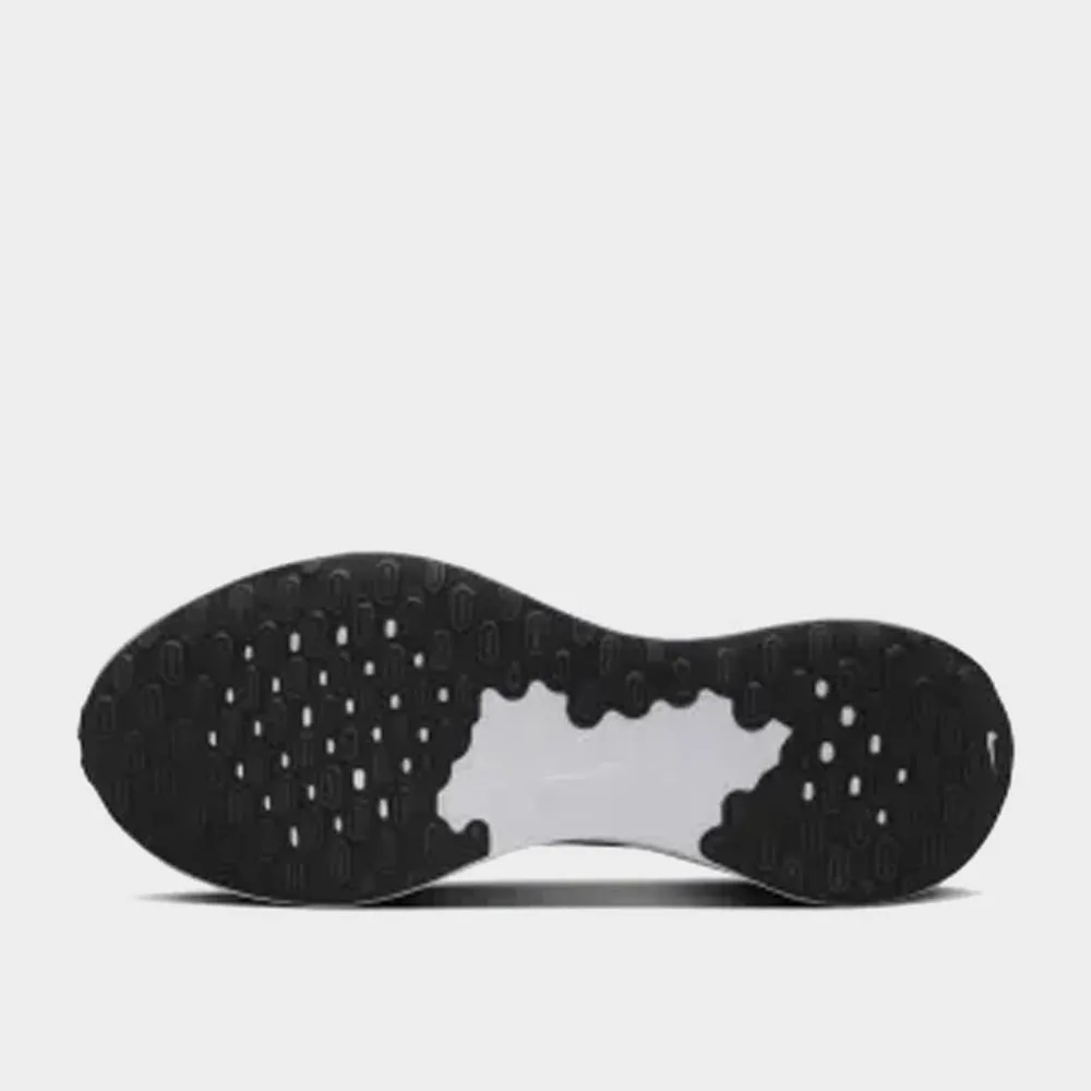 Nike Mens Revolution 7 Sneaker Black/white _ 181947 _ Black sold by Tekkie Town product image thumbnail 3
