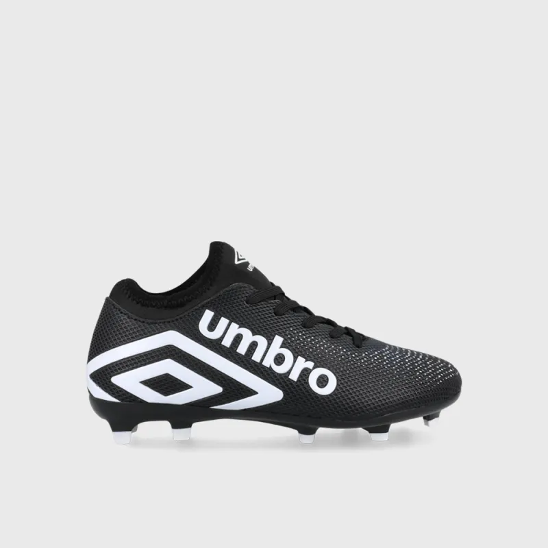 Umbro Youth Aurora Iii Fg Football Black/white _ 183227 _ Black sold by Tekkie Town
